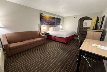 Standard Room, 1 King Bed