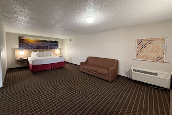 Studio Suite, 1 King Bed, Non Smoking