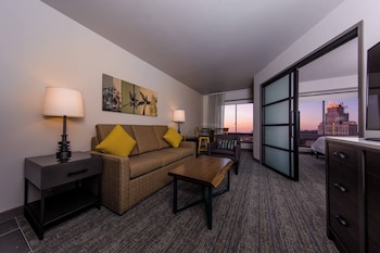 Suite, 1 King Bed with Sofa bed, City View