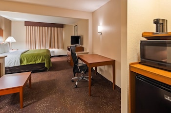 Suite, 1 Queen Bed with Sofa bed, Non Smoking