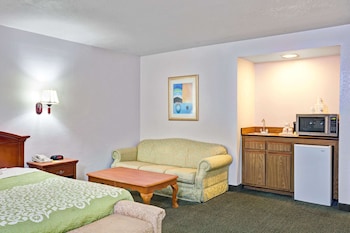 Studio Suite, 1 King Bed, Non Smoking