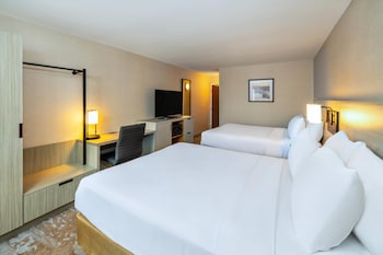 Room, 2 Queen Beds, Non Smoking