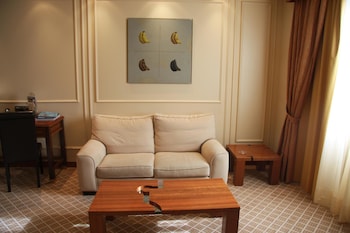Deluxe Suite