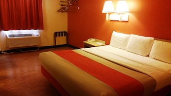 Standard Room, 2 Double Beds, Smoking