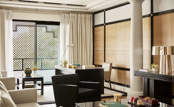Suite (Ambassador Suite)