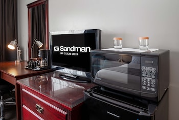 Standard Room, 1 Queen Bed