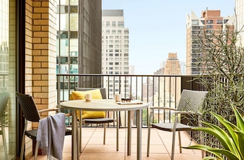 Suite, 2 Queen Beds, Terrace