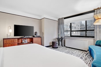 Premium Room, 1 King Bed with Sofa bed, Corner