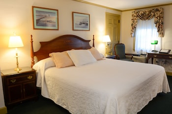 Standard Room, 1 King Bed