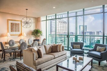 Suite, 2 Bedrooms, Non Smoking