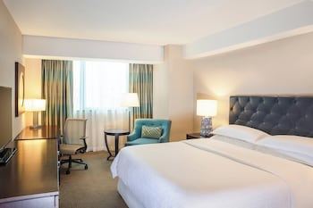 Deluxe Room, 1 King Bed