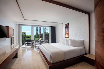 Room, 1 King Bed (Ocean Cabana)
