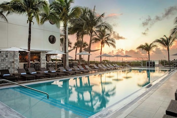 Room, 1 King Bed, Accessible (Ocean Cabana, Transfer Shower)
