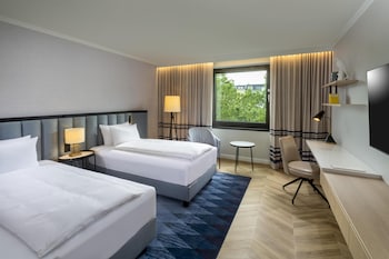 Room, 2 Twin Beds, Park View