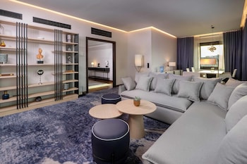 Suite, 1 Double Bed (Diplomat Suite)