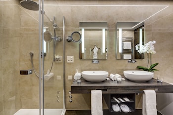 Junior Suite, Lake View