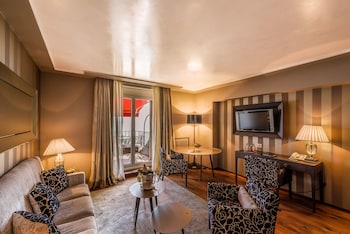 Suite (Lake)