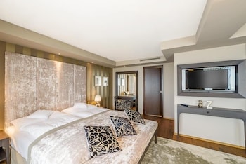 Junior Suite, Lake View