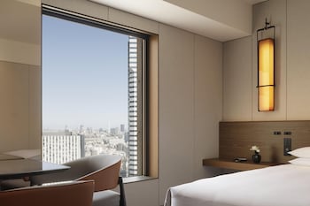 Room, 1 King Bed (High Floor)