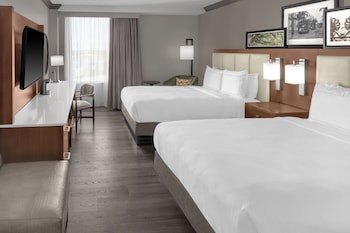 Room, 2 Queen Beds (Hearing)