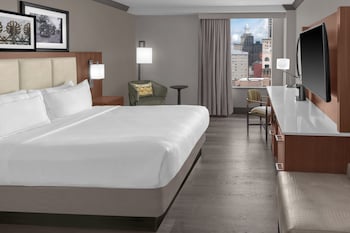 King, Deluxe Room