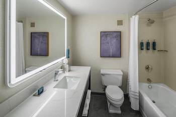 Room, 2 Queen Beds