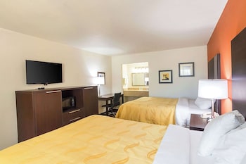 Room, 2 Queen Beds, Accessible, Non Smoking (Upgrade)