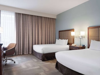 Room, 2 Queen Beds, Accessible, Non Smoking (Mobility, Roll-in Shower)