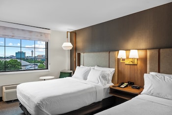 Premium Room, 2 Queen Beds (Canadian Skyline View)