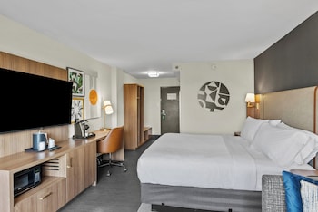 Standard Room, 1 King Bed, Accessible, Non Smoking (Communications, Accessible Tub)