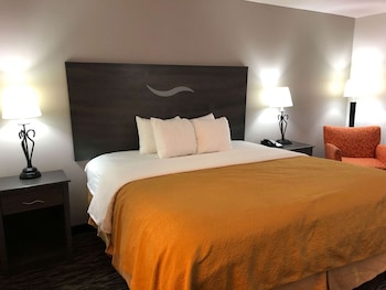 Deluxe Room, 1 King Bed, Accessible, Non Smoking