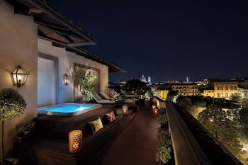 Signature Suite, 1 Bedroom, Terrace (Balcony)
