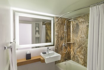 Room, 2 Double Beds (Kaiulani Wing)
