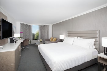 Standard Room, 1 King Bed with Sofa bed