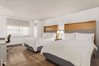 Standard Room, 2 Queen Beds (Minifridge)