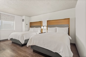 Standard Room, 2 Queen Beds (Minifridge)