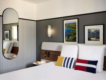 Classic Room, 1 Queen Bed