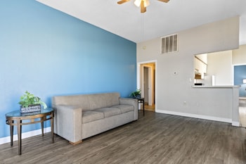 2 Bedroom Suite City View