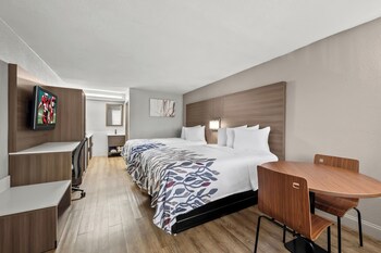 Deluxe Room, 2 Double Beds, Smoking, Kitchenette