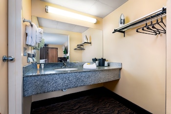 Double Exterior Room