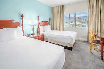 Room, 2 Double Beds, Garden View