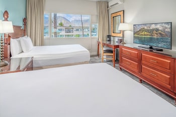Room, 2 Double Beds, Garden View