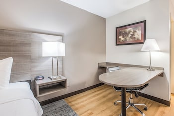 Superior Room, 1 King Bed (Smoke Free, First Floor)
