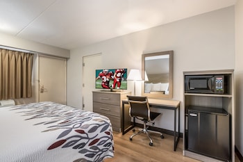 Superior Room, 1 King Bed (Smoke Free, First Floor)