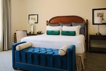 Deluxe Room (Classic)