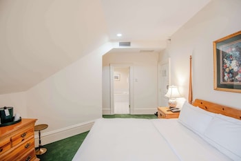 Room, 1 King Bed, Jetted Tub