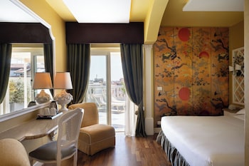 Deluxe Room, Terrace, Partial Sea View
