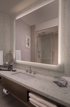 Suite (Thrive)