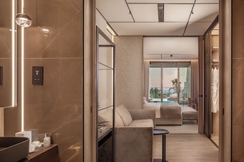 Junior Suite Upper Floor, Sea View, with Private Pool