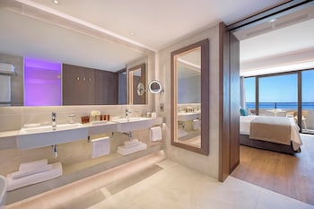 Luxury Suite